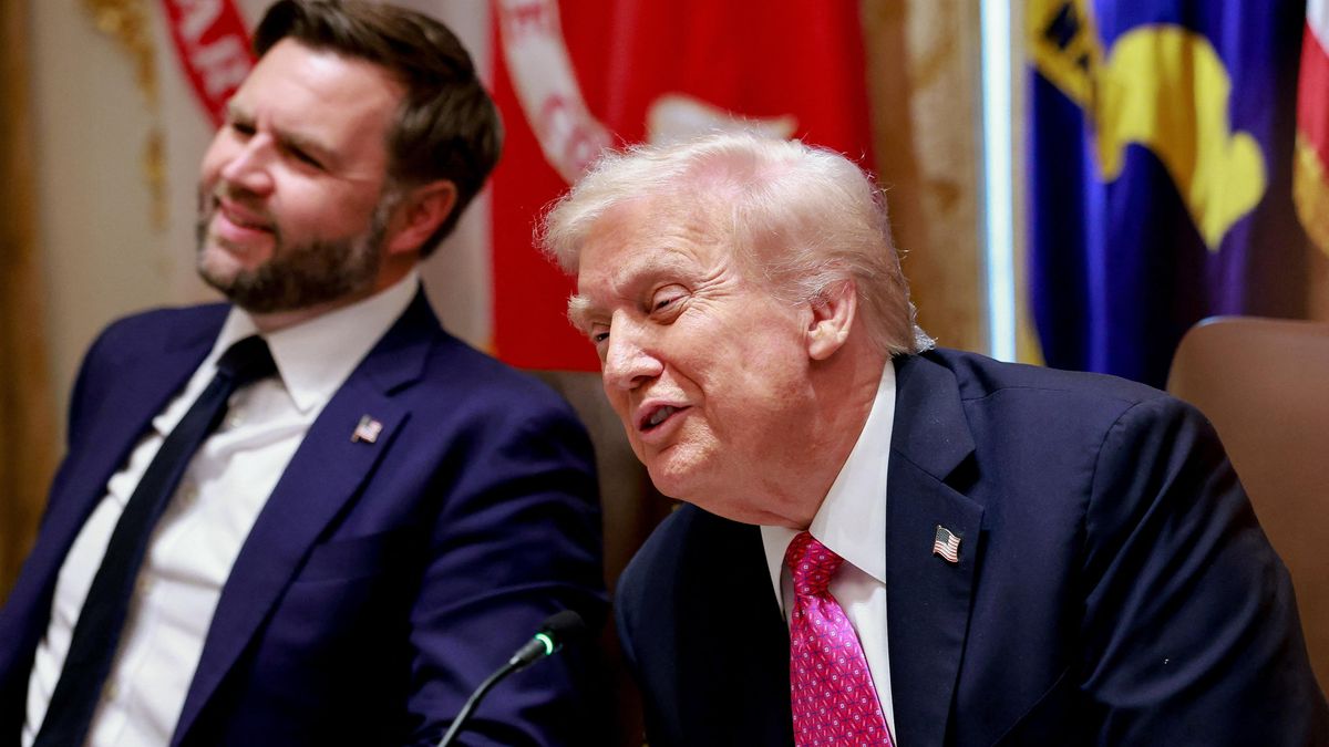 Putinův telefonát zabral. Trump začal couvat, nechce eskalaci